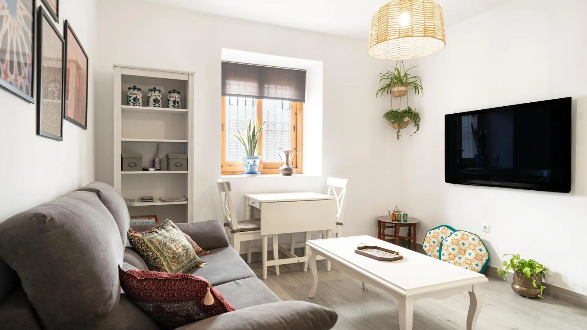 Warm Central Apartment Albayzin - Free Parking 15 Min Away Grenade