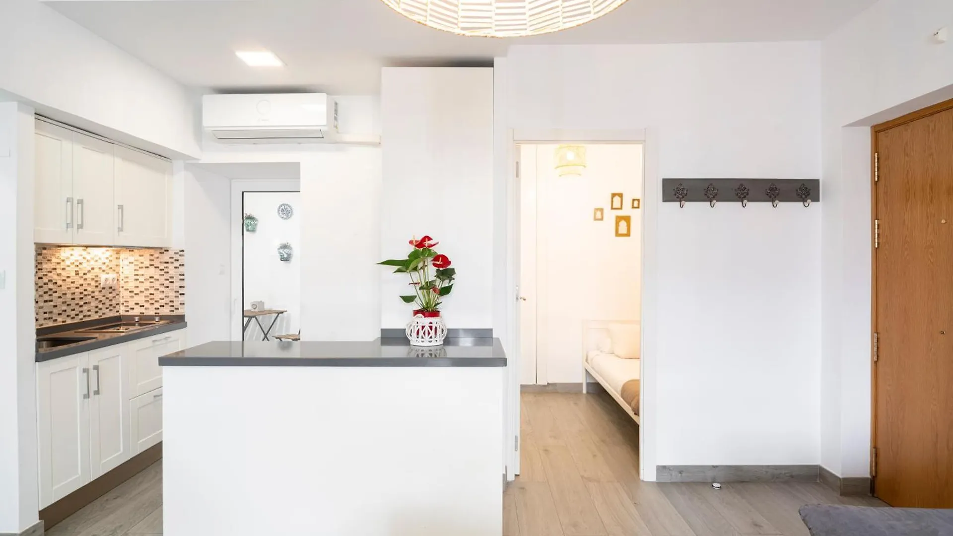 Warm Central Apartment Albayzin - Free Parking 15 Min Away Grenade