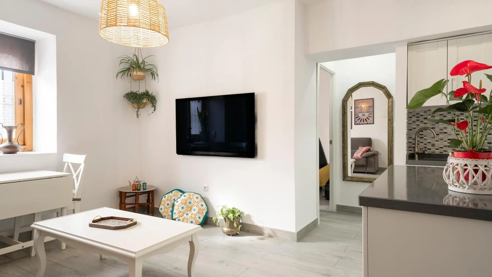 Warm Central Apartment Albayzin - Free Parking 15 Min Away Grenade