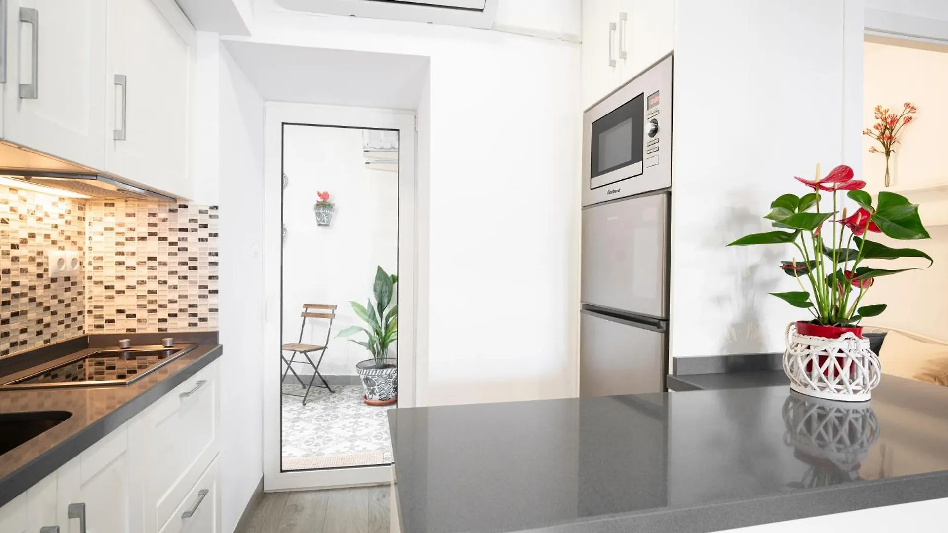 Warm Central Apartment Albayzin - Free Parking 15 Min Away Granada