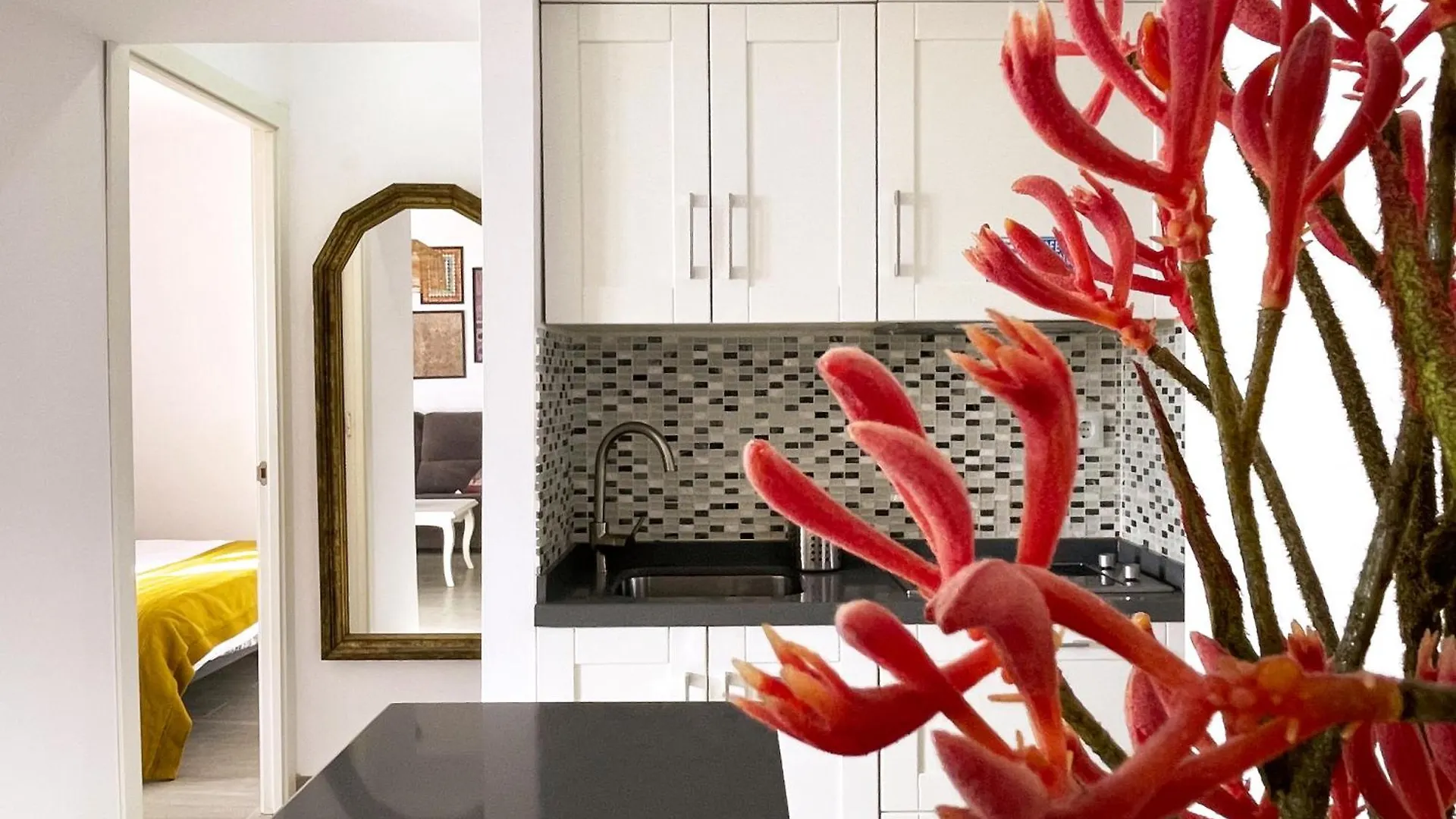 Warm Central Apartment Albayzin - Free Parking 15 Min Away Granada